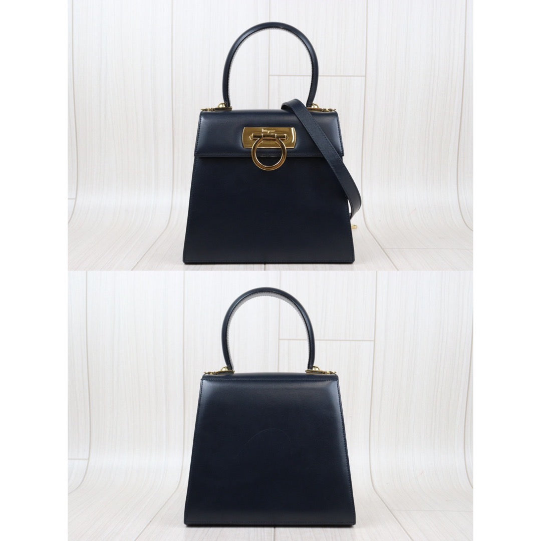 Rank AB  ｜Ferragamo Gancini 2WAY Handbag  Shoulder Bag｜24011806