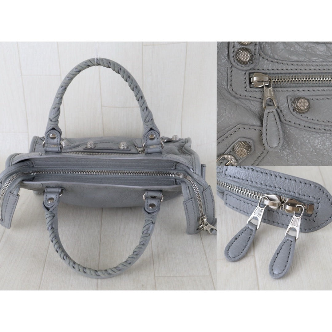 Include Entrupy Certificate of Authenticity｜Very Good ( Rank A)｜Balenciaga Waxed Leather Gaint Classic City Mini Grey HandBag Shoulder Bag ｜S26083014