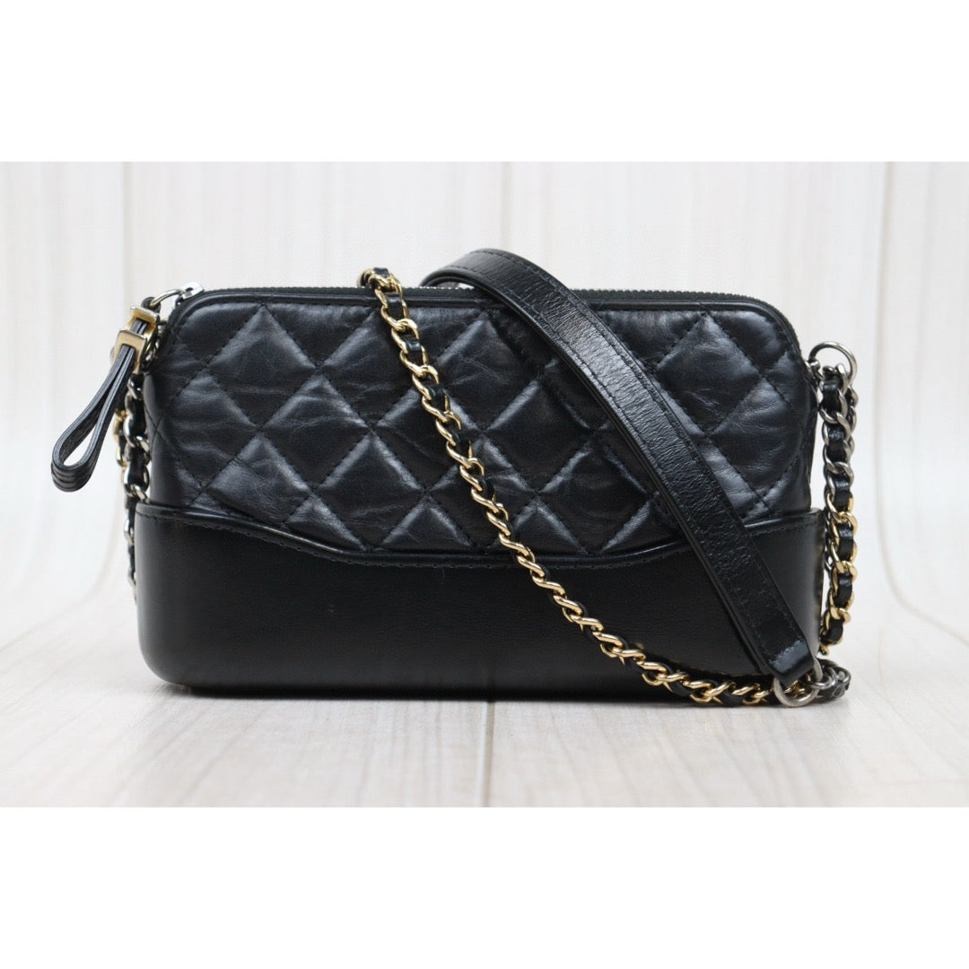 Very Good ( Rank A)｜CHANEL Mini Gabrielle Aged Calfskin Shoulder Bag Black Made in 2019-2020Year｜S25033009