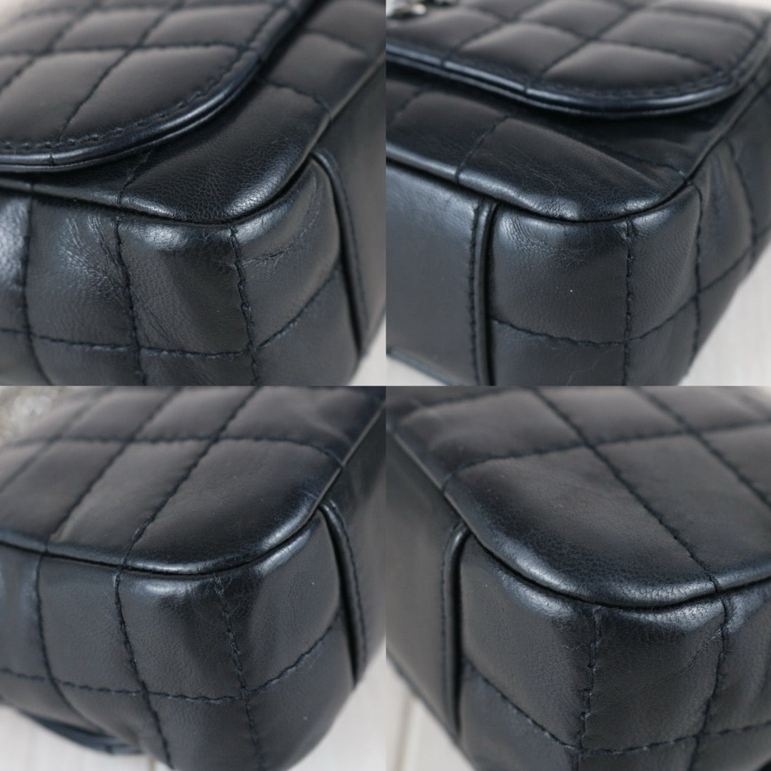 Include Entrupy Certificate of Authenticity｜Good ( Rank AB)｜CHANEL Lamb Skin Mini Chocolate Bar Black Chain Shoulder Bag  Made In 2003～2004Year｜Y26051525