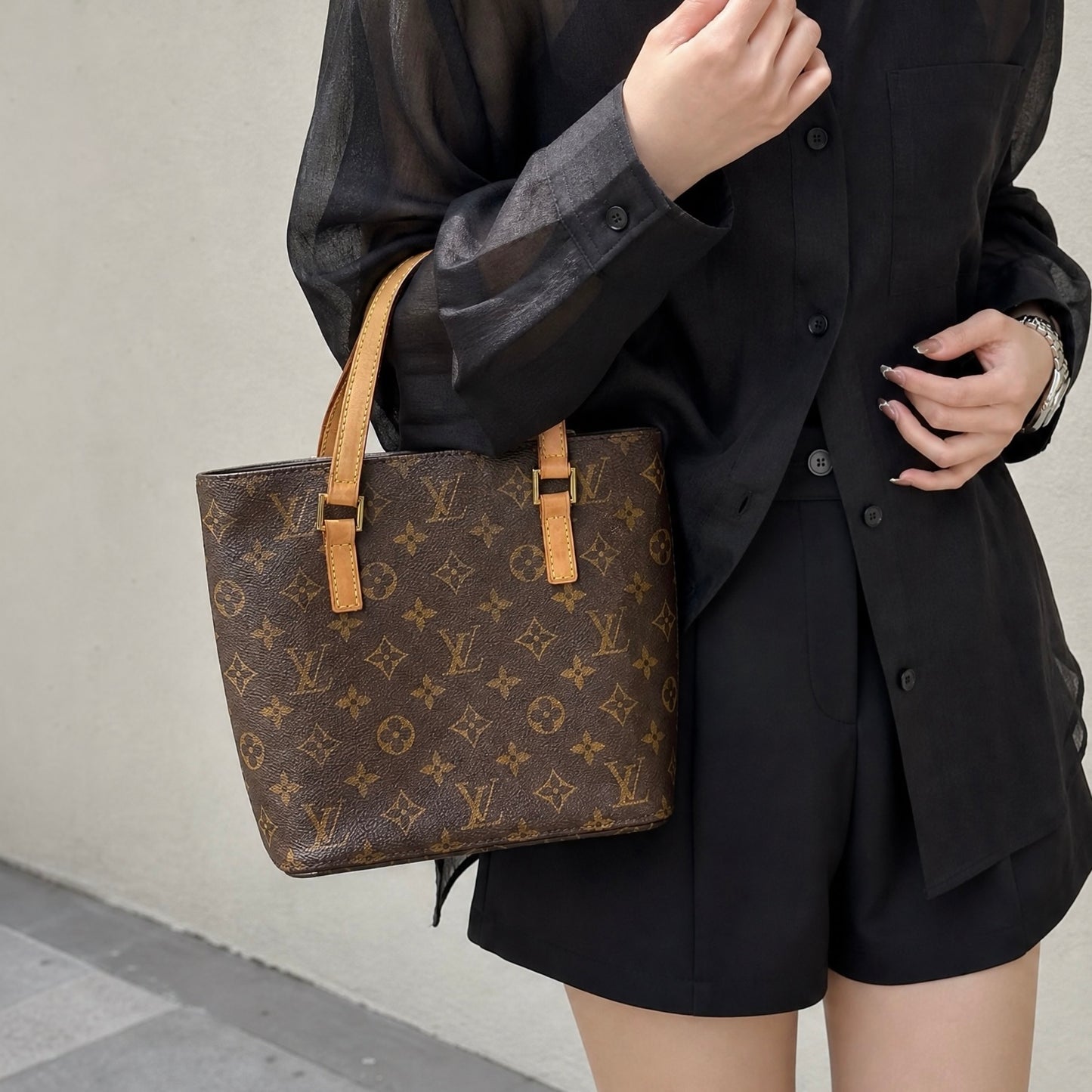 Include Entrupy Certificate of Authenticity｜Good ( Rank AB)｜ Louis Vuitton Monogram Vivian PM Hand Bag ｜26072202