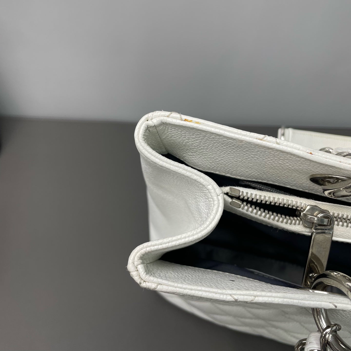 CHANEL Matrasse GST Chain Tote Bag Caviar Skin White