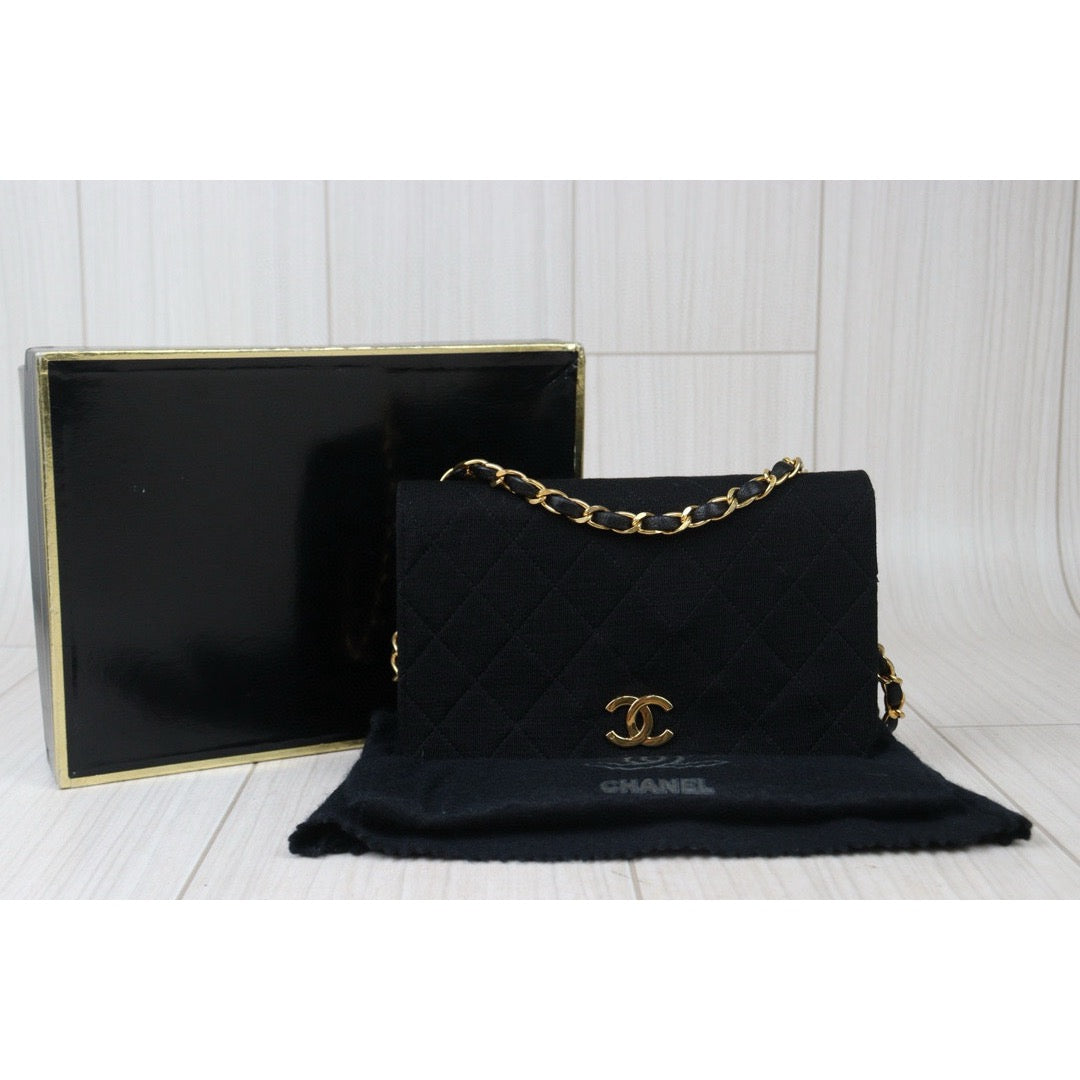 Good ( Rank AB)｜ CHANEL Canvas Single Flap 19 Shoulder Bag Black Made In 1986-1988Year｜ 24072405