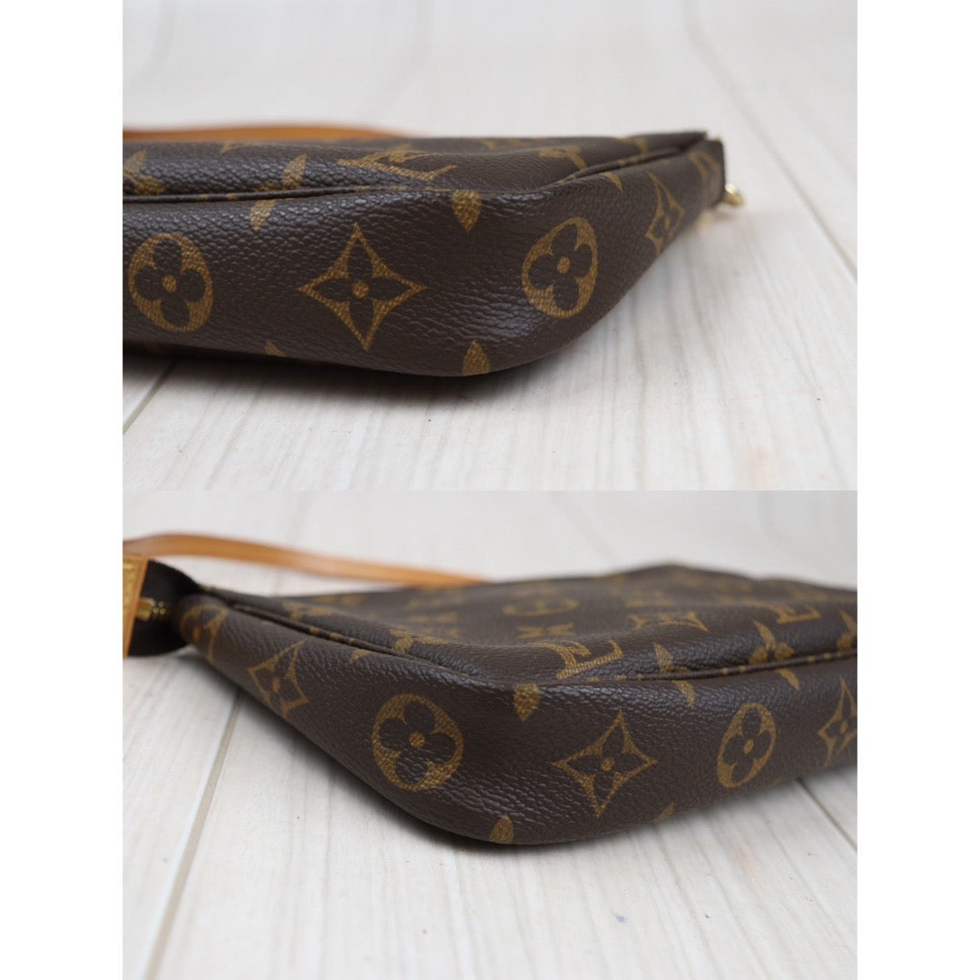 Rank AB ｜ LV Monogram Pochette Accessoires Vintage Model ｜24030724
