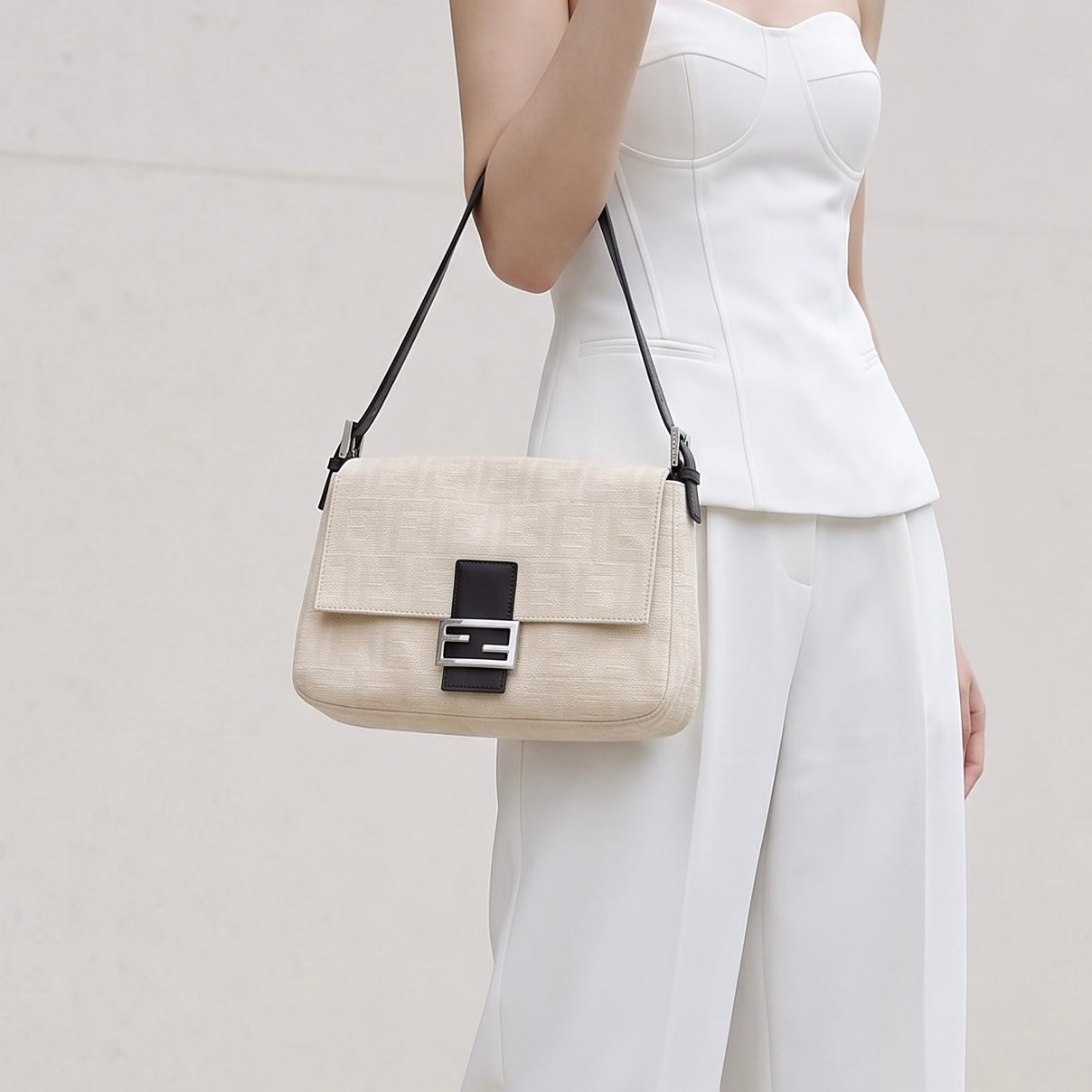 Include Entrupy Certificate of Authenticity｜Good ( Rank AB)｜ FENDI Zucca Mamma Baguette  Shoulder Bag  ｜26083102