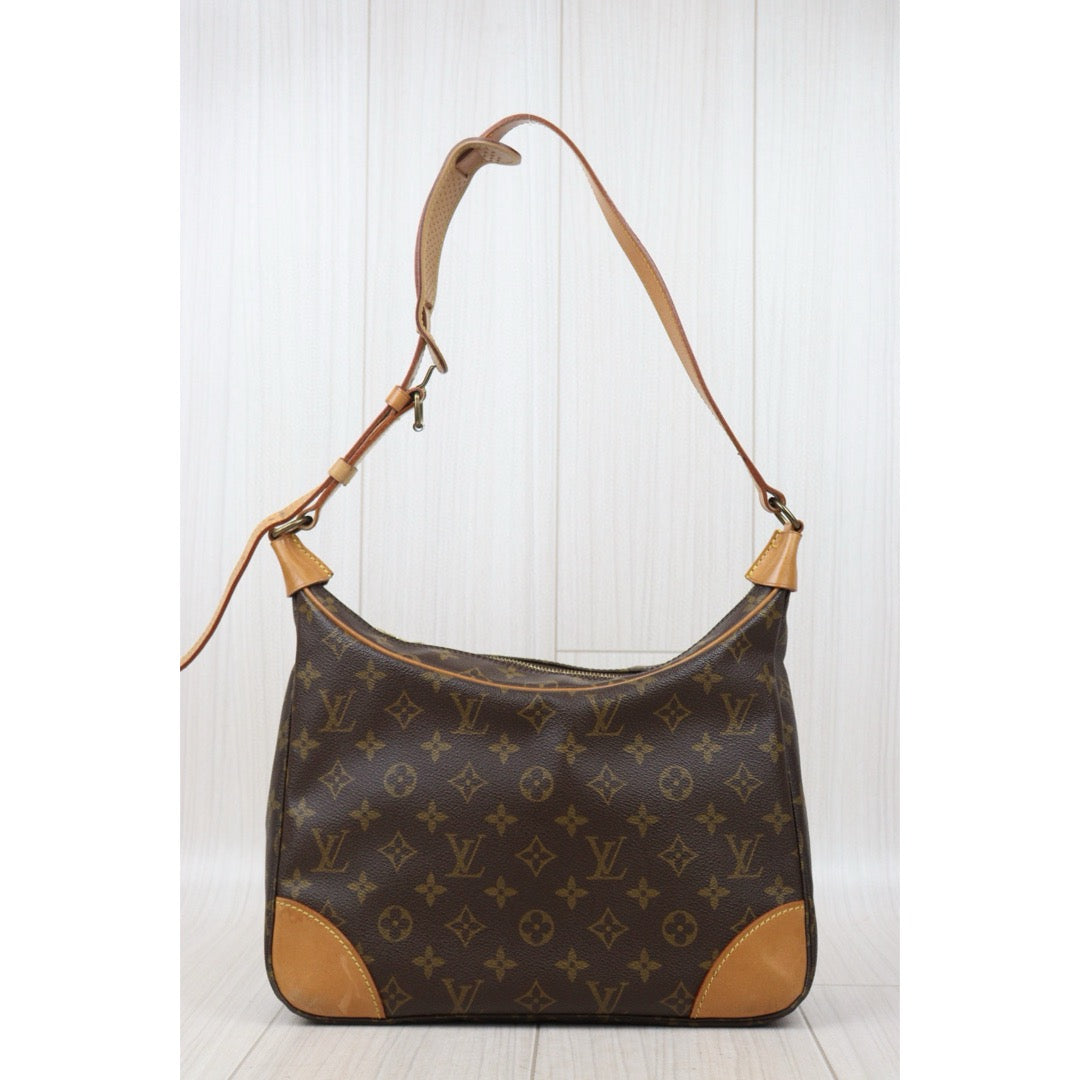 Good ( Rank AB)｜LV Monogram Boulogne 30 Shoulder Bag ｜V24110747