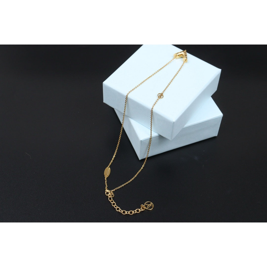 Wholesale｜Very Good ( Rank A) ｜25013103