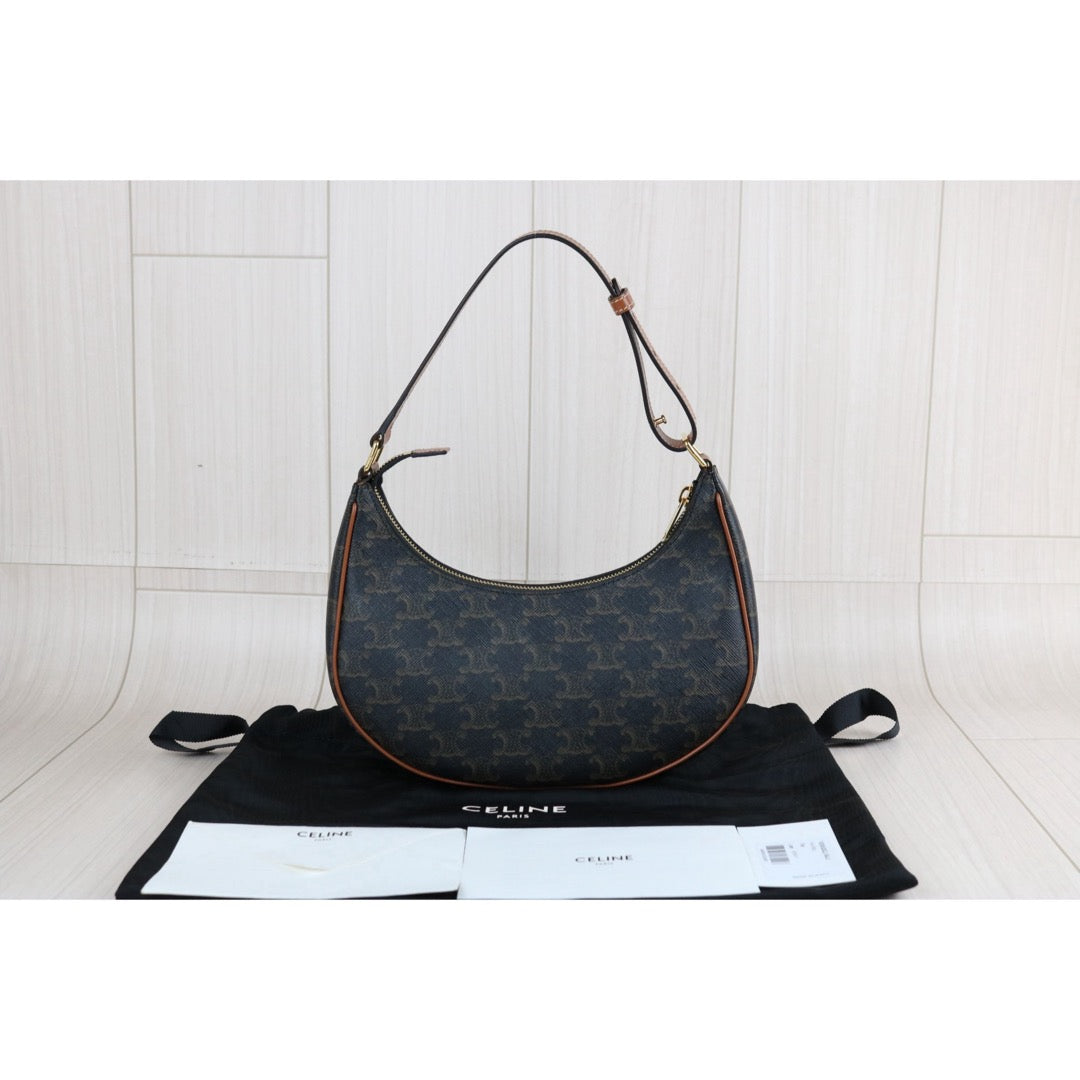 Include Entrupy Certificate of Authenticity｜Excellent（Rank SA）｜ CELINE AVA Macadam Triomphe Calf Leather Shoulder Bag ｜S26070301