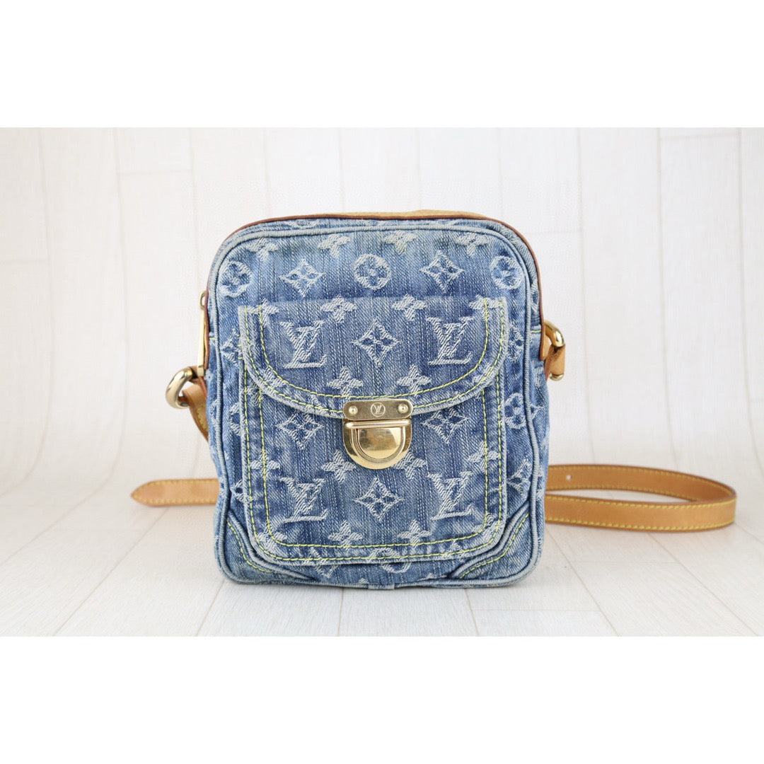 Good ( Rank AB) ｜LV Monogram Denim Blue Camera Bag Shoulder Bag｜H25022407