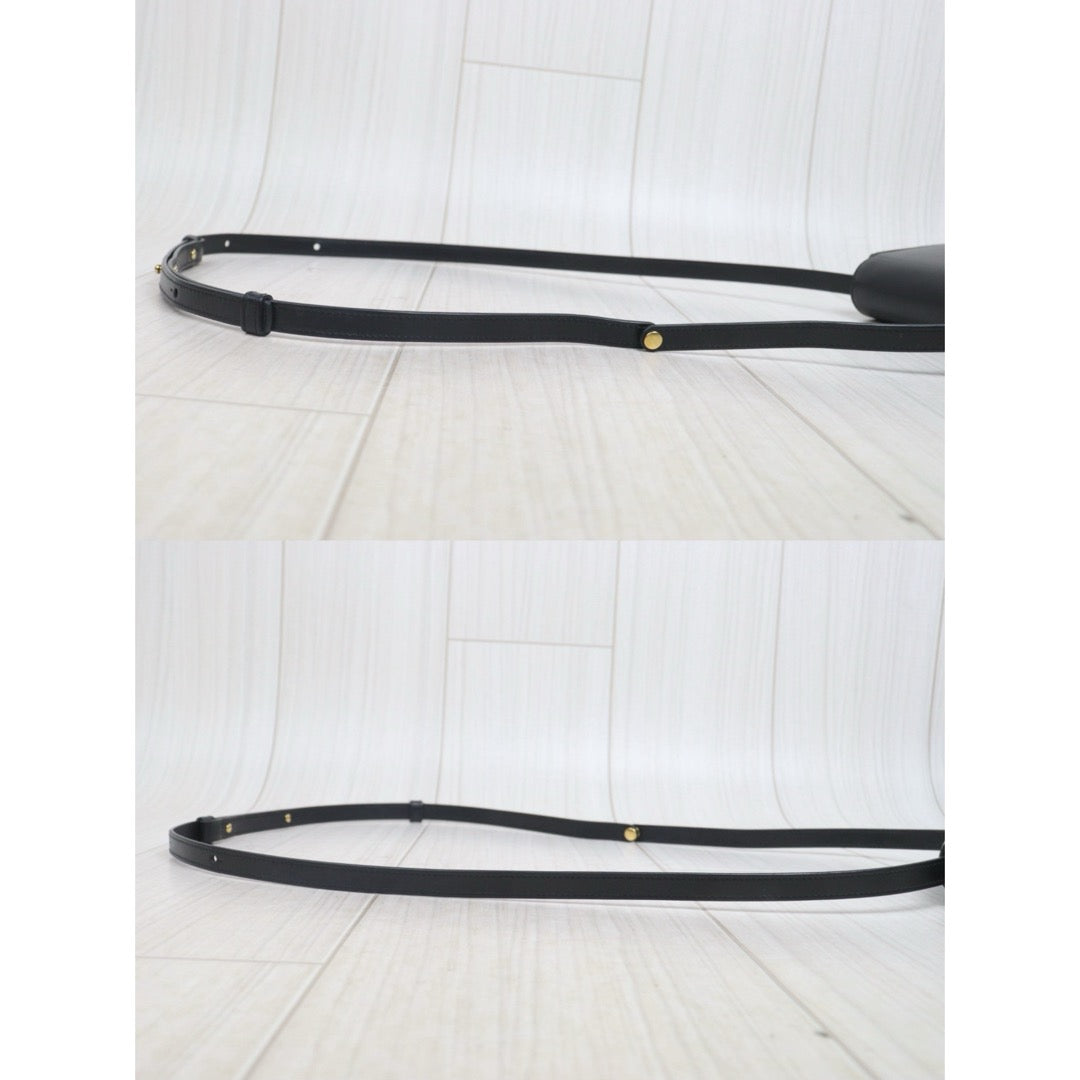 Include Entrupy Certificate of Authenticity｜Very Good ( Rank A)｜ CELINE Shiny Calfskin Mini Triomphe Shoulder Bag Black Golden Hardware｜26081803