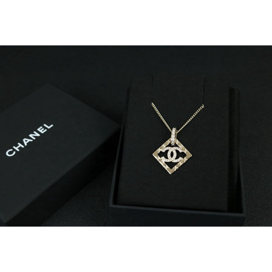 Include Authentic Detective Certificate of Authenticity｜Excellent（Rank SA） ｜ CHANEL B25P  Coco Mark  Argyle Cutout Rhinestone  Necklace｜S26062103