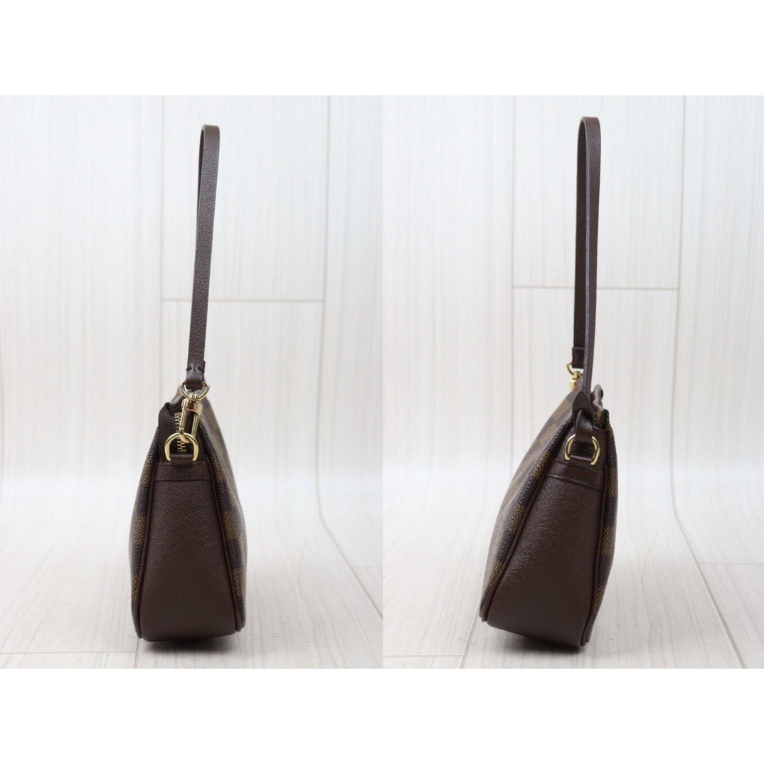 Rank A ｜ LV Damier Truth make up ｜24053013