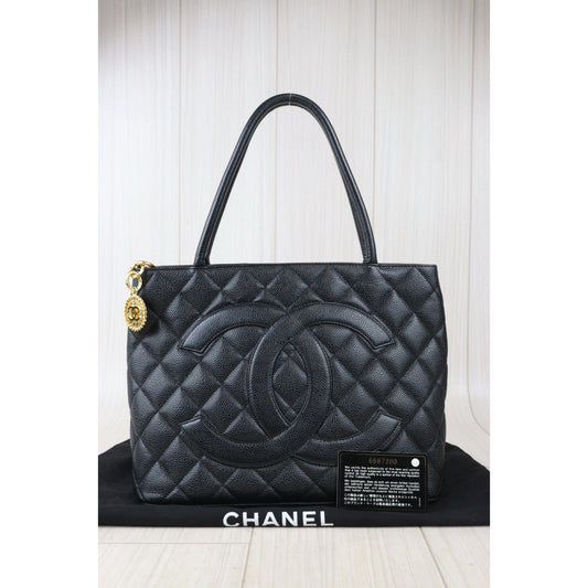 Rank AB| CHANEL Caviar Skin Leather Calf Leather Tote Bag Black Made In 2000~2002Year|V24082014
