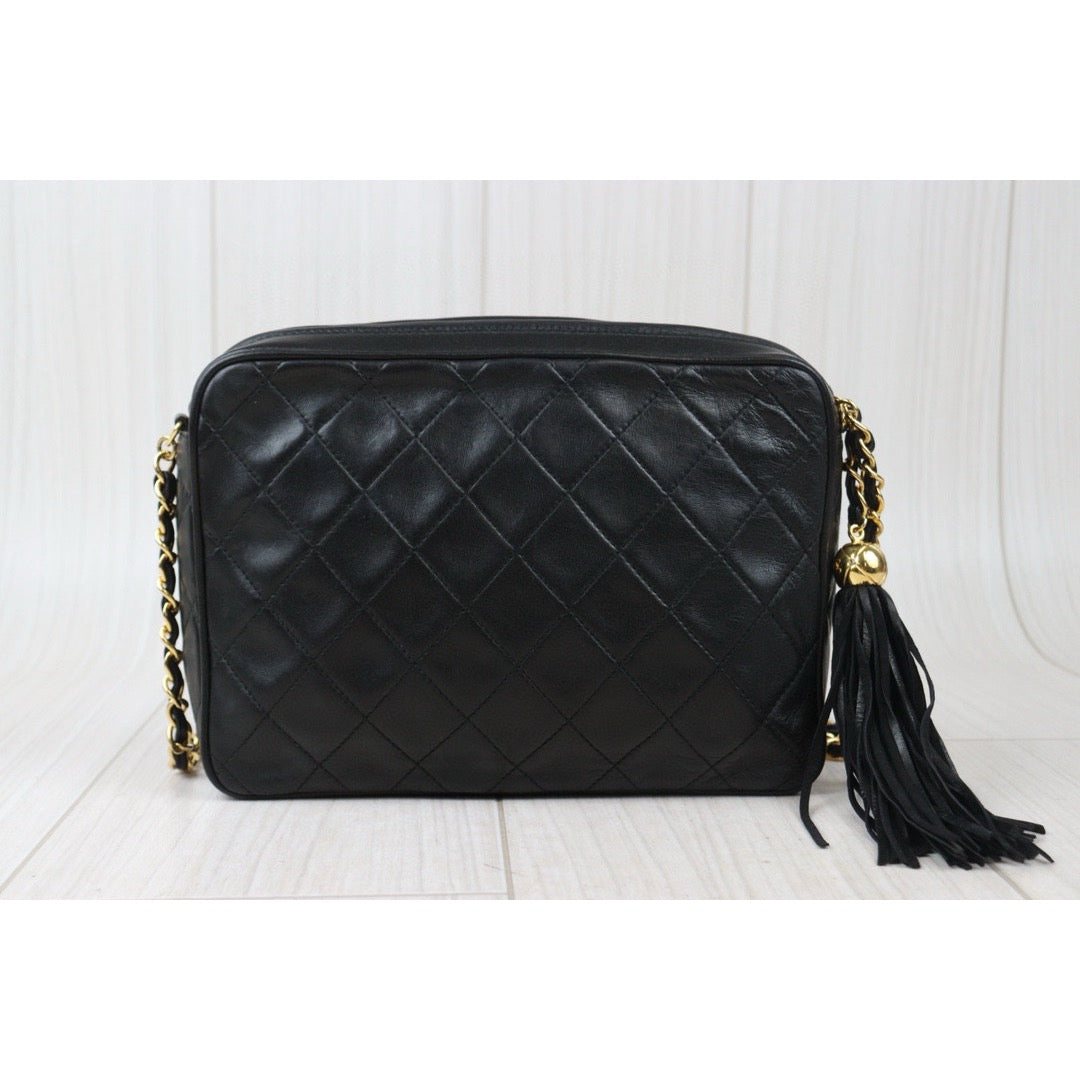 Good ( Rank AB)｜ CHANEL Lamb Skin Shoulder Bag Black  Made in 1991-1994Year ｜24080115