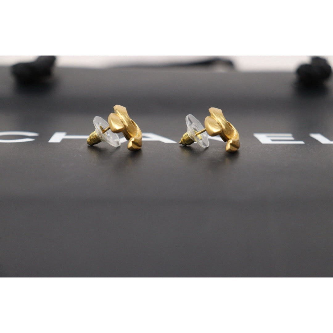 Very Good ( Rank A) ｜CHANEL Coco Mark 18K Gold Plating Earrings Made In 2000 Year｜25120901