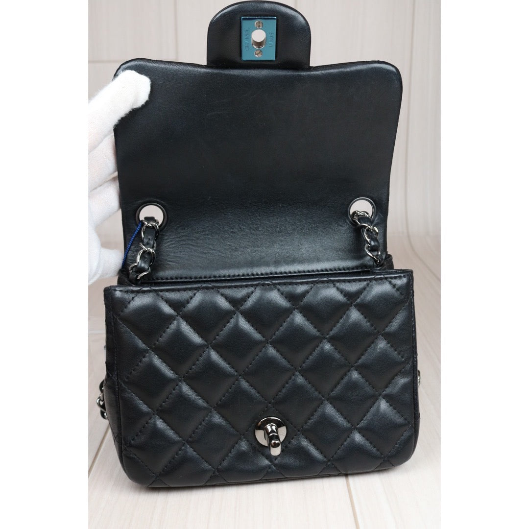 Very Good ( Rank A)｜CHANEL Lamb Leather Square 17 Shoulder Bag Black  Made In 2017 Year｜S24071003