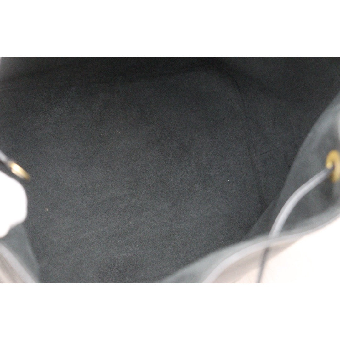 Good ( Rank AB)｜ LV Epi Noe Shoulder Bag Black｜25100604