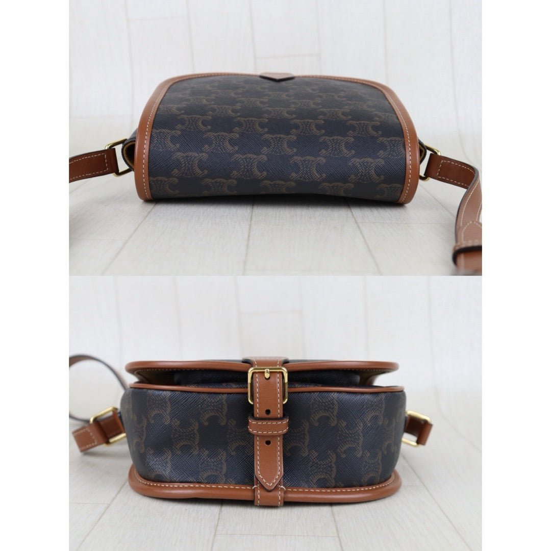 Very Good ( Rank A) ｜ CELINE Macadam Triomphe Cross Body Shoulder Bag Current Model｜S25081011