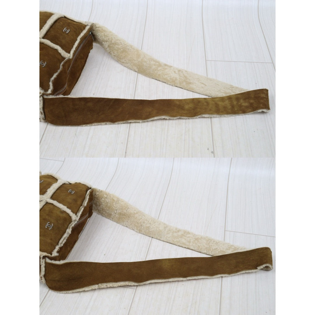 Good ( Rank AB)｜ CHANEL Suede Teddy Wool Shoulder Bag Brown Made In 2000-2002Year｜25082705