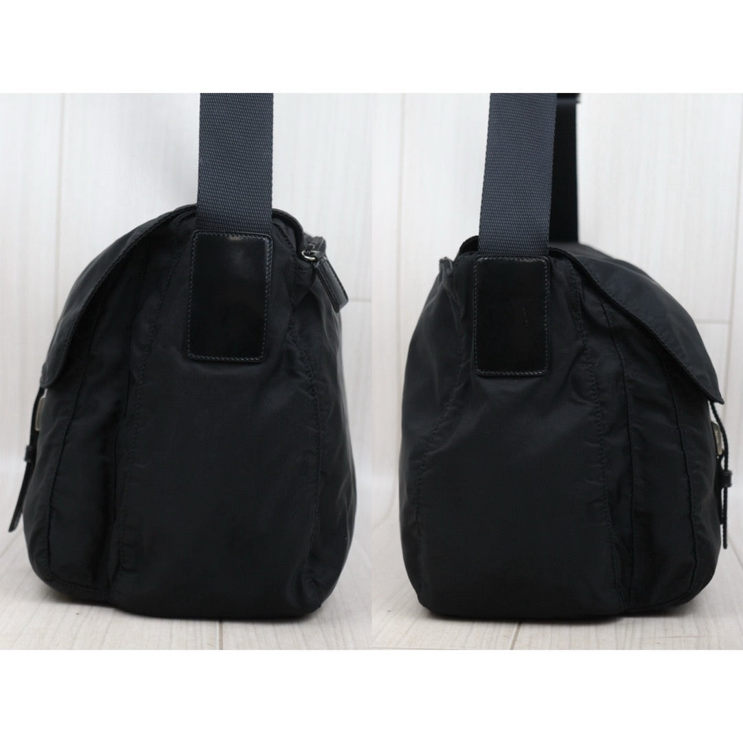 Good ( Rank AB) ｜Prada  Nylon ShoulderBag GM Black Silver Hardware｜25090807