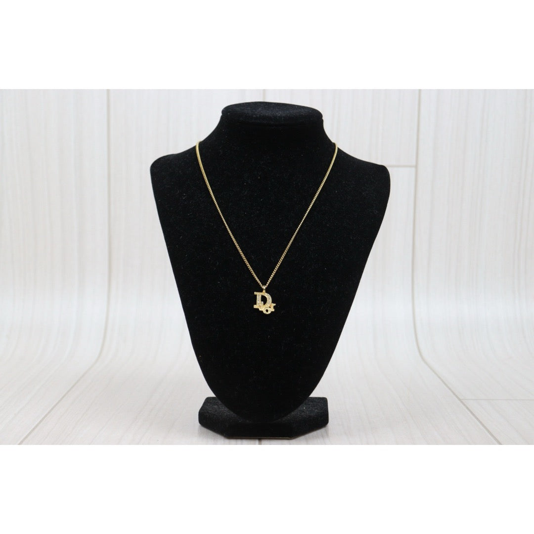Include Authentic Detective Certificate of Authenticity｜Very Good ( Rank A) ｜ Dior CD Rhinestone Necklace Golden ｜26011509