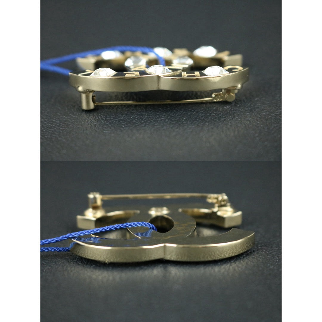 Include Authentic Detective Certificate of Authenticity｜Very Good ( Rank A)｜ CHANEL A21P Coco Mark  Rhinestone Brooch ｜S26051101