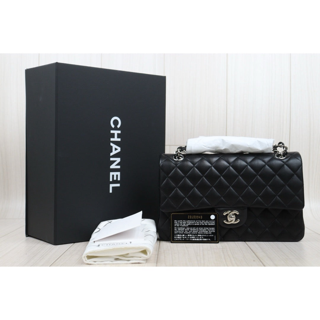 Excellent（Rank SA）｜ Full Set  CHANEL  Lamb Skin Matrasse Double Flap 25 Shoulder Bag Black Made In 2017Year｜S25071018