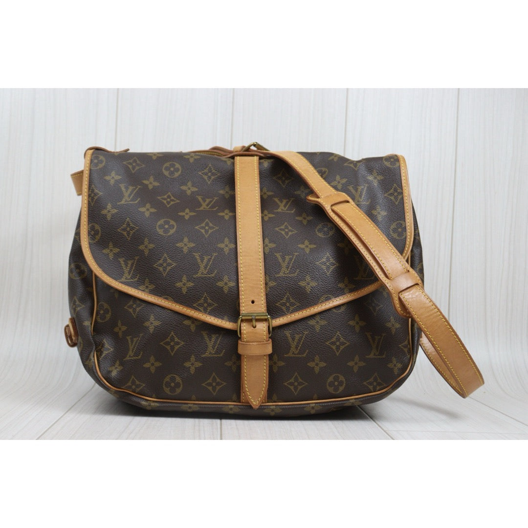 Include Entrupy Certificate of Authenticity｜Good ( Rank AB) ｜ Louis Vuitton Monogram Saumur 35 Shoulder Bag｜26101403