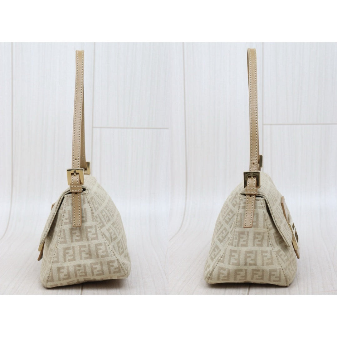 Very Good ( Rank A)｜ FENDI Zucca Mamma Baguette Shoulder Bag  Gold Hardware Beige｜W25121603