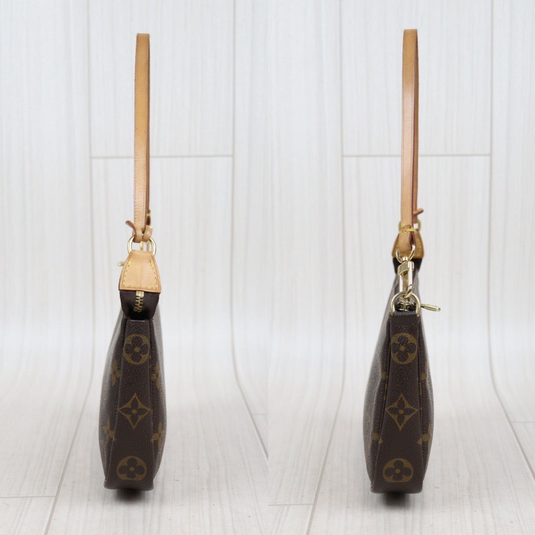 Rank AB ｜ LV Monogram Pochette Accessoires ｜23121419