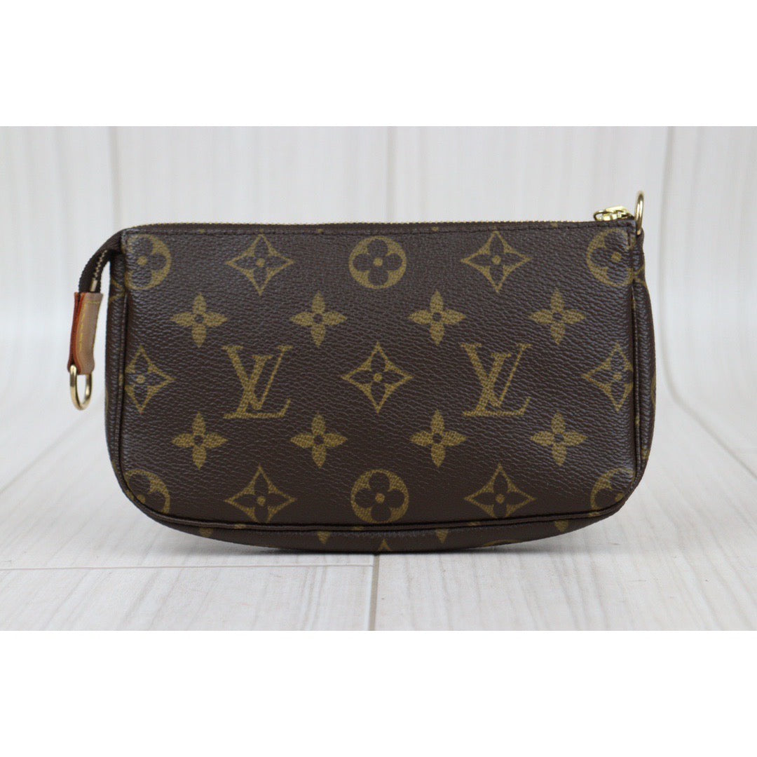 Rank A ｜ LV Monogram Pochette Accessoires ｜24012512