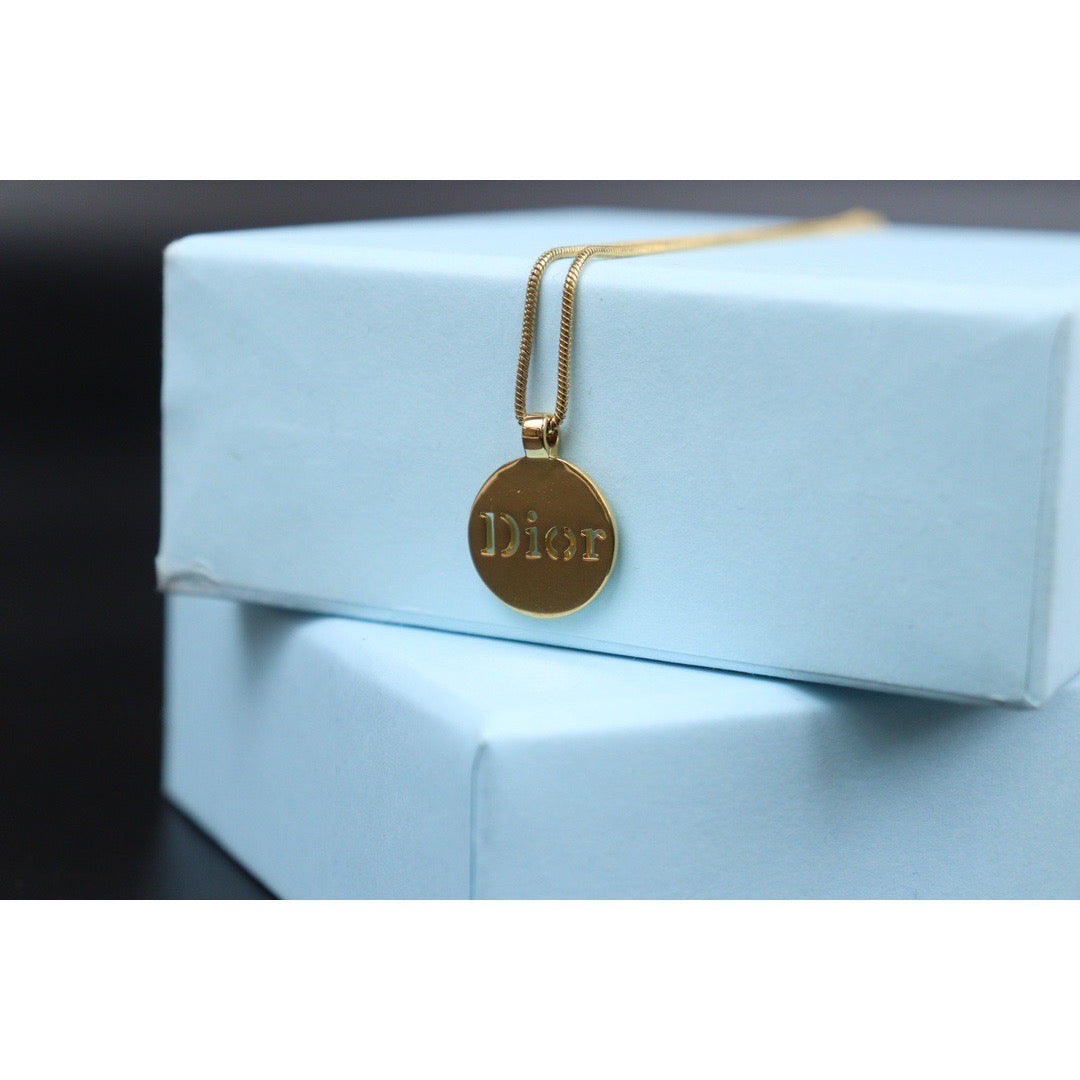 Very Good ( Rank A) ｜ Dior CD Necklace Gold Plated ｜V24030757