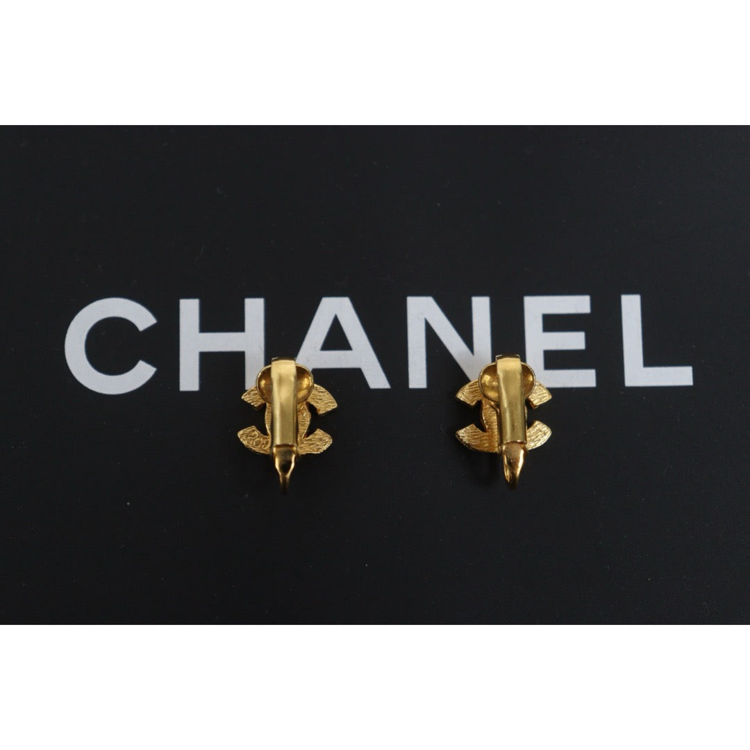 Include Authentic Detective Certificate of Authenticity｜Very Good ( Rank A) ｜CHANEL  COCO Mark Rhinestone Earrings ｜26070308