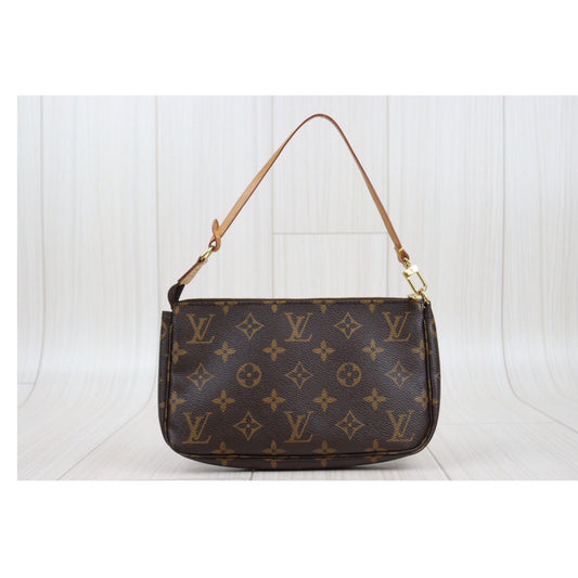 Rank AB ｜ LV Monogram Pochette Accessoires ｜24030119