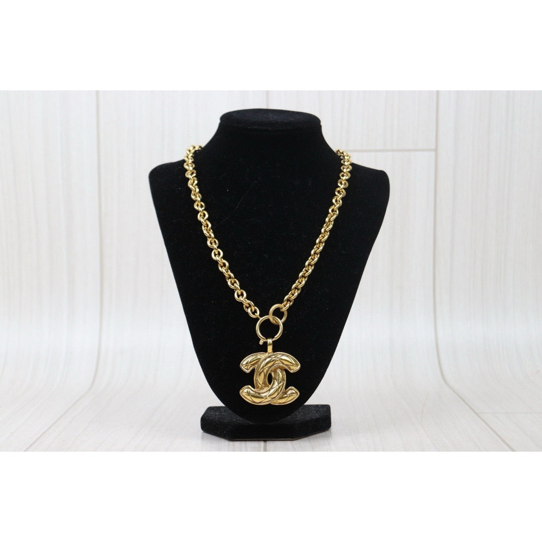 Very Good ( Rank A) ｜  CHANEL Vintage Coco Mark Gold Necklace ｜24112105