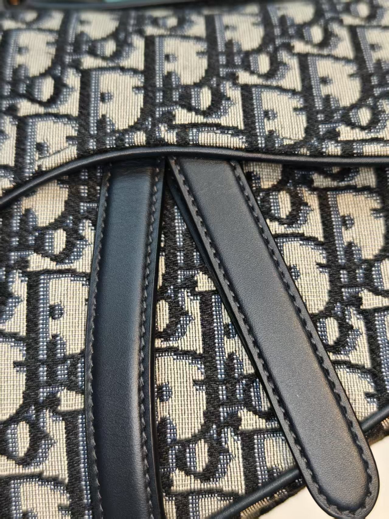 Very Good ( Rank A)｜Dior Trotter Saddle Shoulder Bag Medium with strap and Entrupy Certificate of Authenticity