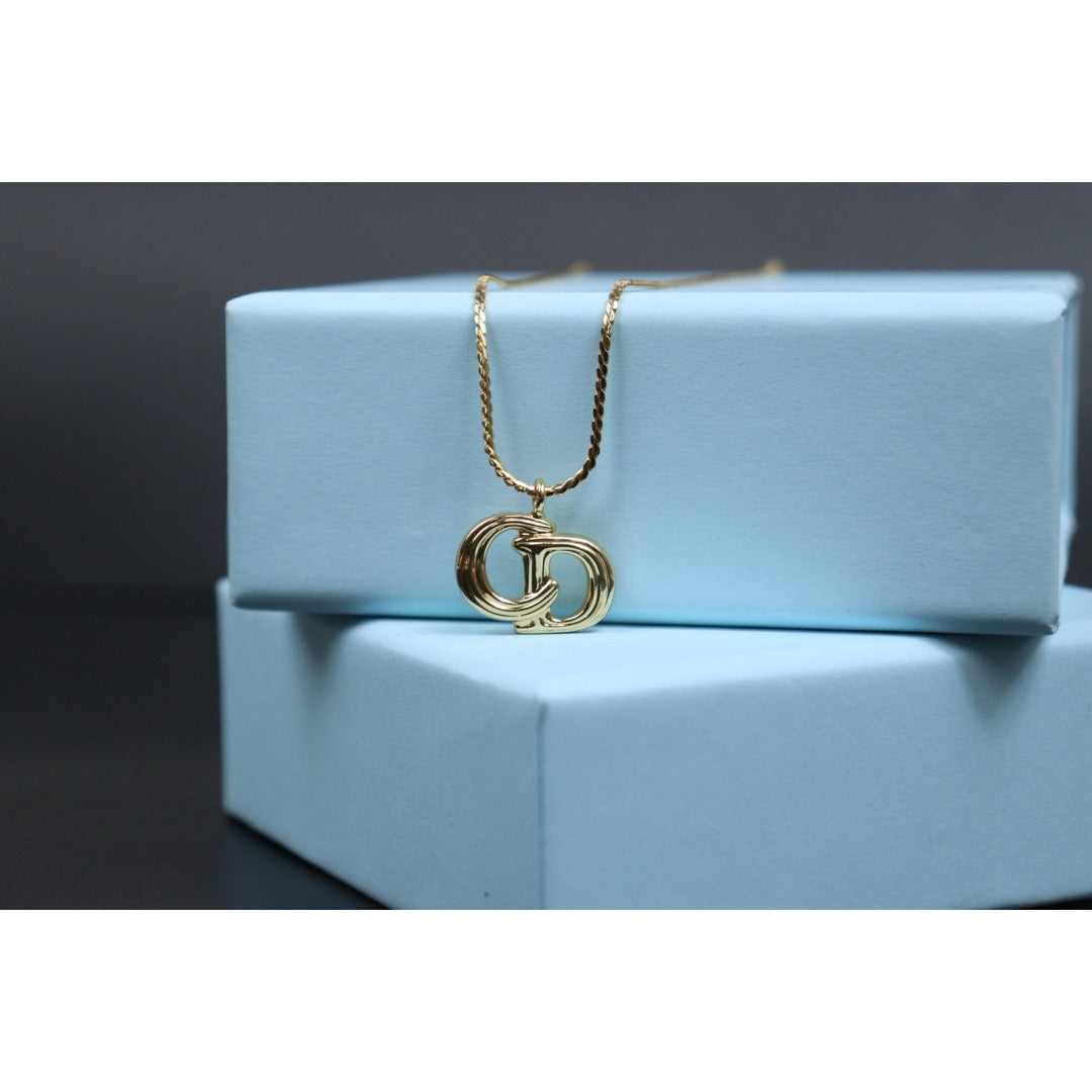 Include Authentic Detective Certificate of Authenticity｜Very Good ( Rank A) ｜ Dior Vintage CD Necklace ｜26040212
