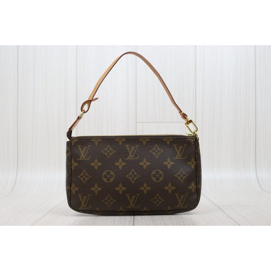 Good ( Rank AB)｜LV Monogram Pochette Accessoires ｜25101606