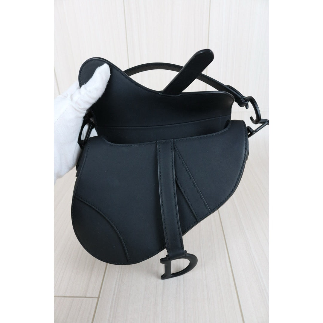 Very Good ( Rank A) ｜  Dior Calfskin Small Saddle Shoulder Bag Black  ｜J25042404