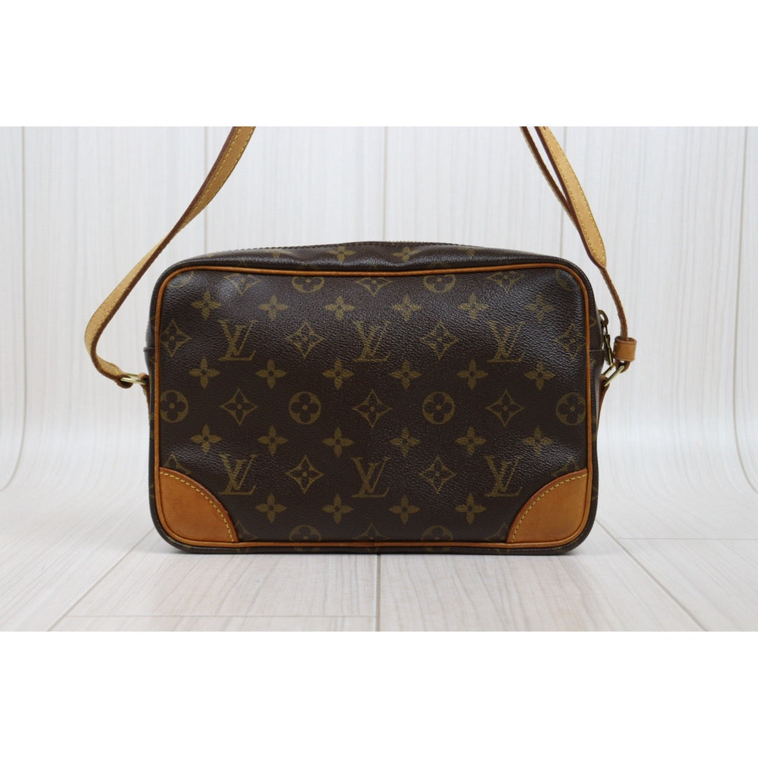 Fair ( Rank B)｜LV Monogram Trocadero 27 Shoulder Bag｜26012004