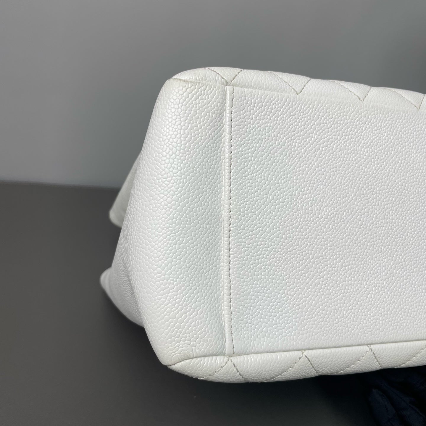 CHANEL Matrasse GST Chain Tote Bag Caviar Skin White