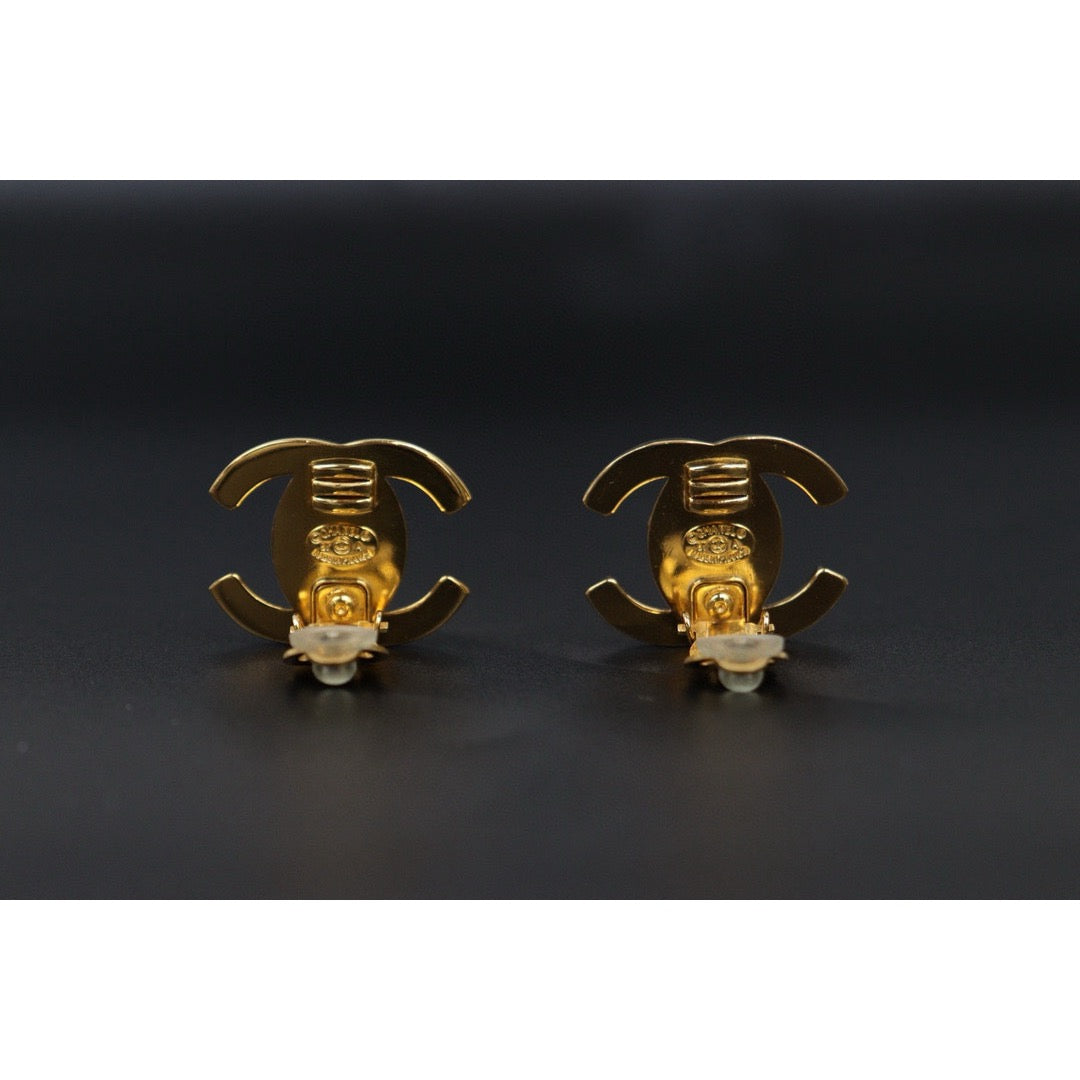 Very Good ( Rank A) ｜CHANEL Vintage 18K Gold Plating Rhinestone Earrings  ｜S24112512