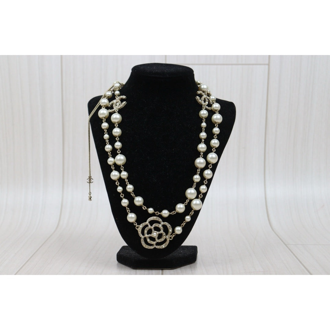 Very Good ( Rank A)｜ CHANEL Coco Mark Camellia Pearl Rhinestone  Necklace｜S25110440