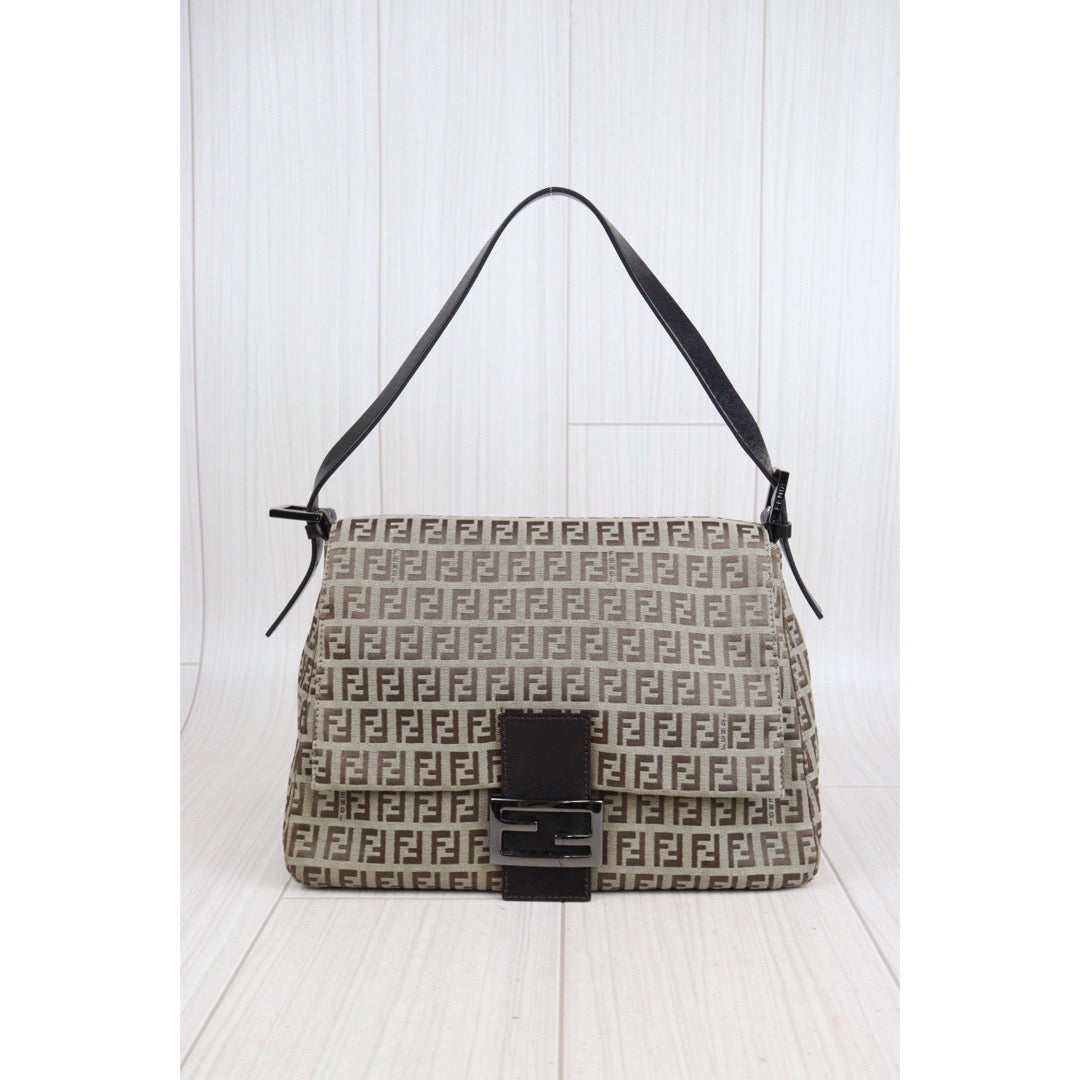 Rank A｜ FENDI Mamma Baguette Shoulder Bag ｜23102834