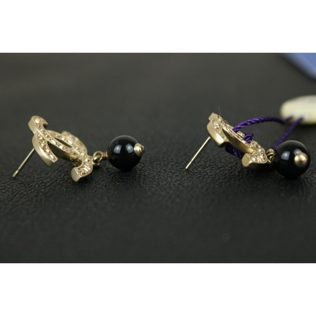 Very Good ( Rank A)｜ CHANEL  Coco Mark  Gold Rhinestone Black Pearl Earrings ｜F25021106