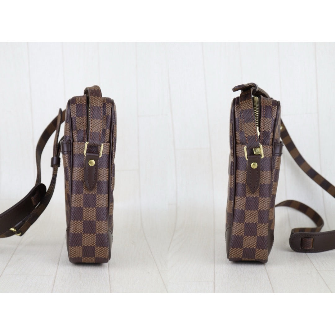 Very Good ( Rank A) ｜ LV Damier Amazon Shoulder Bag｜S25062310