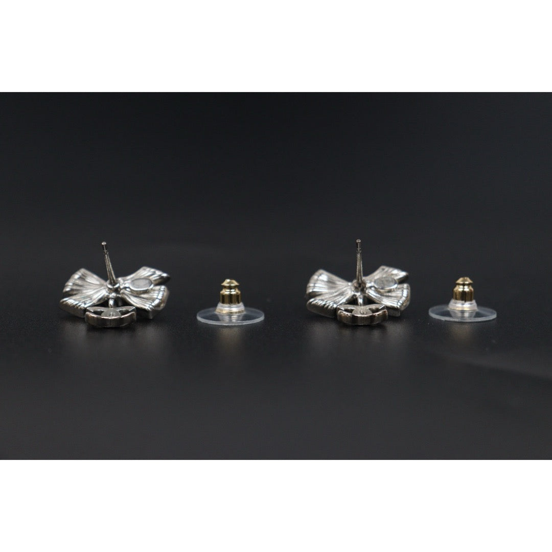 Excellent（Rank SA）｜ CHANEL A22P Coco Mark Rhinestone Rosette Silver Earrings Made In 2022Year｜S26031009