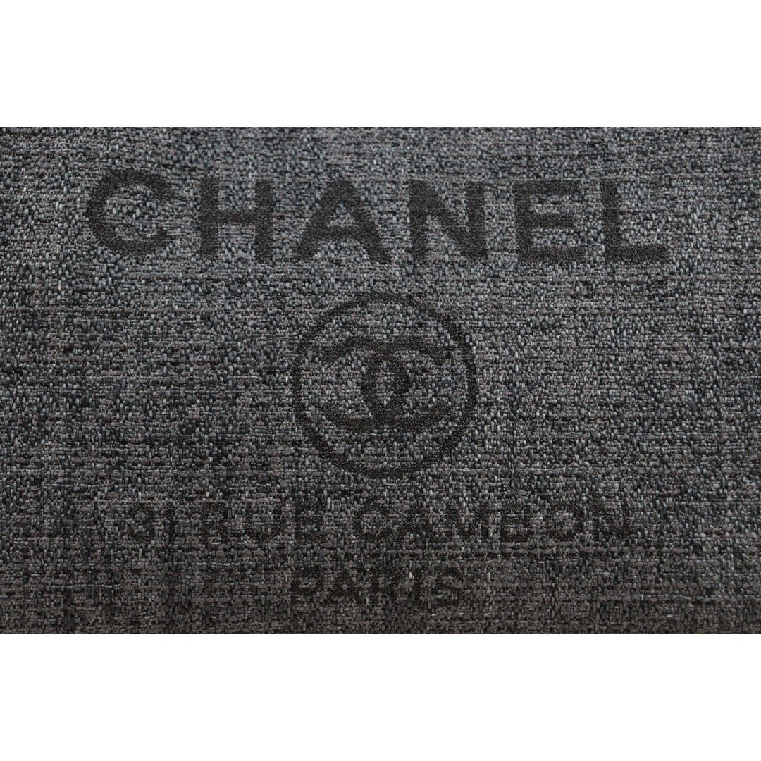 Rank AB ｜ CHANEL Canvas Tote Bag Navy  Made In 2021-2022 Year｜24030141