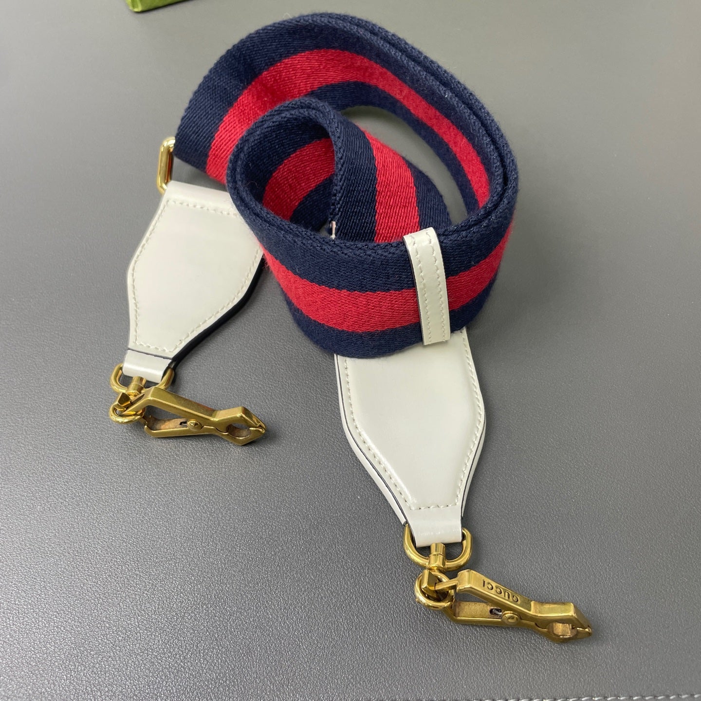 First installment 1/3｜ Very Good ( Rank A) ｜  GUCCI Bamboo Leather White Hand Bag