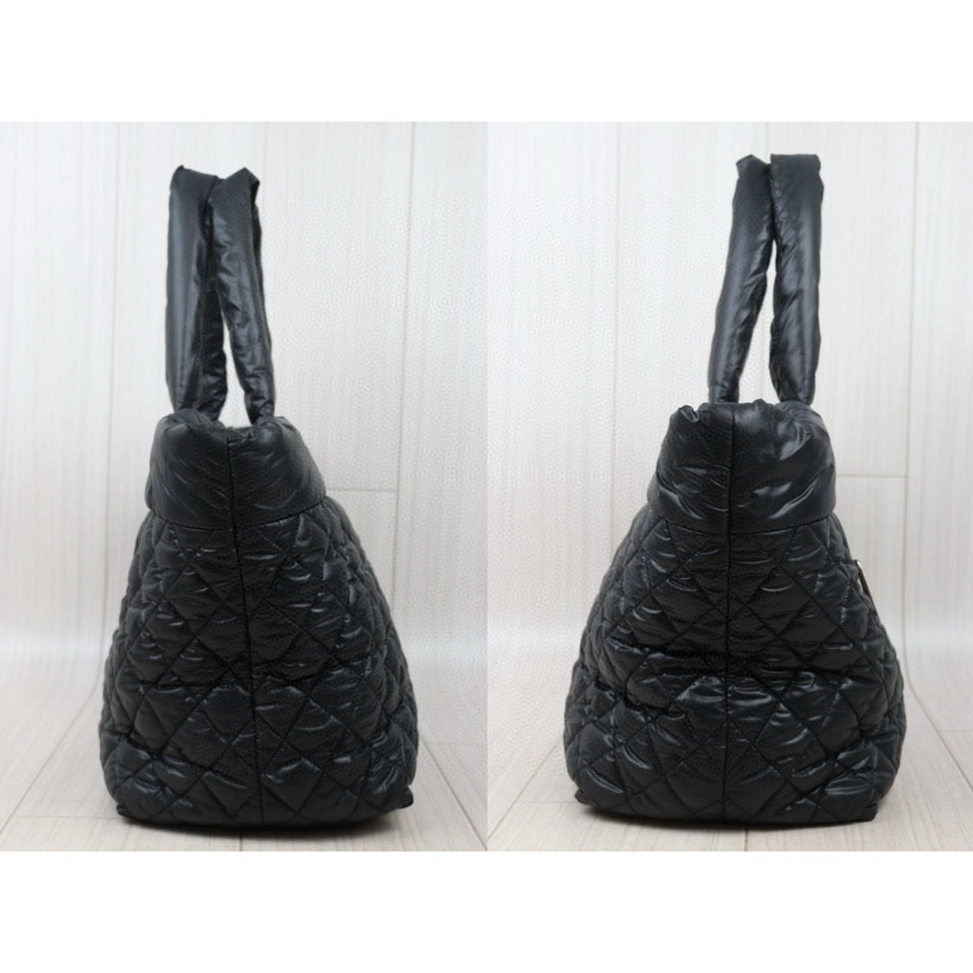 Very Good ( Rank A)｜ CHANEL Down Tote Bag  Black Made in 2010-2011Year ｜P24120205